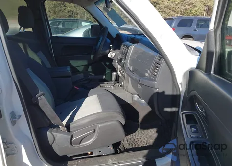 2010 Jeep Liberty Sport from USA, damaged, VIN 1J4PP2GK6AW106412